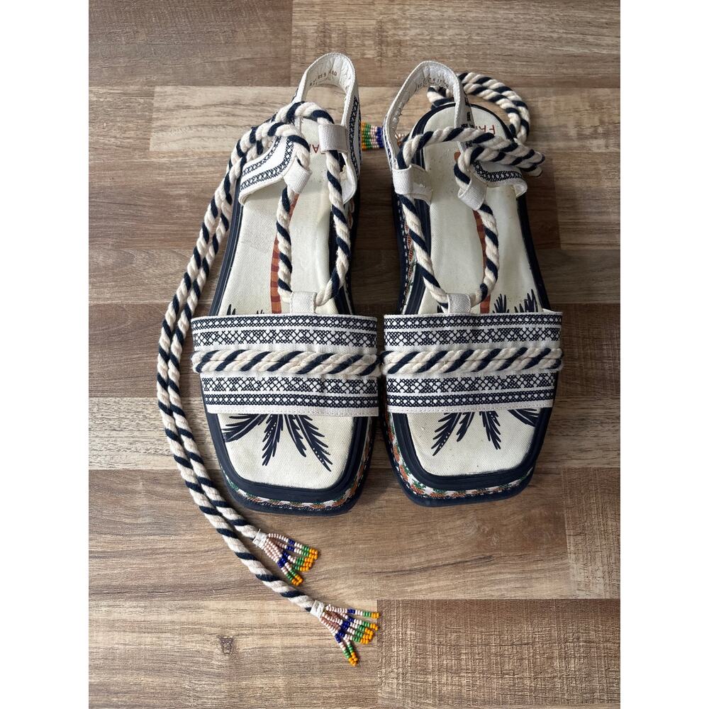 FARM Rio Embroidered Pineapples Ankle Tie Platform Sandal size 9 - Picture 3 of 7